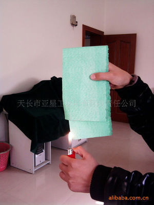 一米起售，品質(zhì)護(hù)航 詳解天長(zhǎng)市亞星工業(yè)用布綠色阻燃布